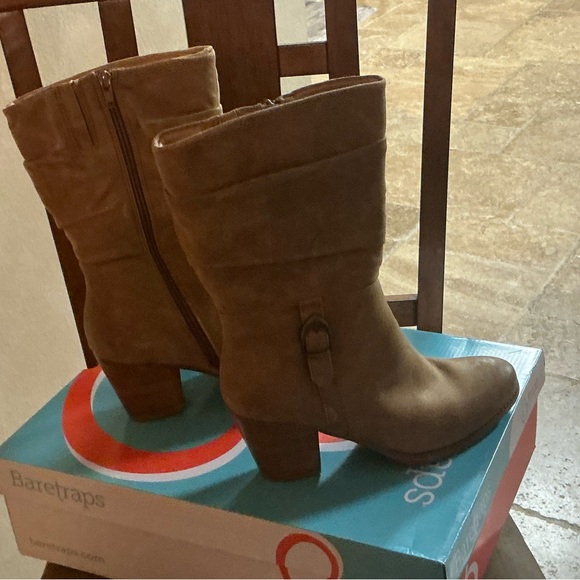 BareTraps Women's size 9 Auburn Cheyenne Mid Calf Heeled Boots - Picture 2 of 16